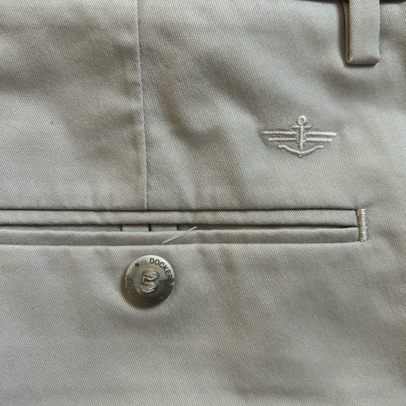 Docker Signature straight fit khakis - Picture 5 of 6